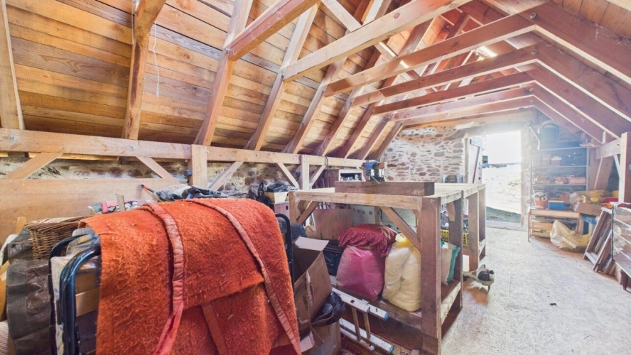 Photos 14 - Rurale - Ensemble en pierre du XIX? & son domaine de 3 700 m² (dont 2 700 m² Bio)  VILLECOMTAL