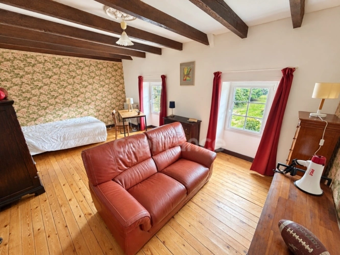 Photos 9 - Prestige - Propriété à vendre 8 pièces avec terrain et dépendances en périphérie de Carhaix-Plouguer