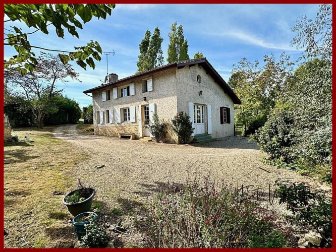 Photos 1 - Rurale - Maison ancienne 4 chambres garage jardin