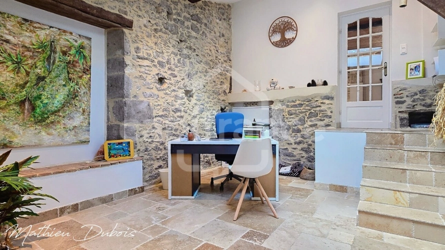 Photos 13 - Prestige - PROPRIÉTÉ DE CARACTÈRE – 3,35 HA DE NATURE, PISCINE ET GÎTE RÉNOVÉ