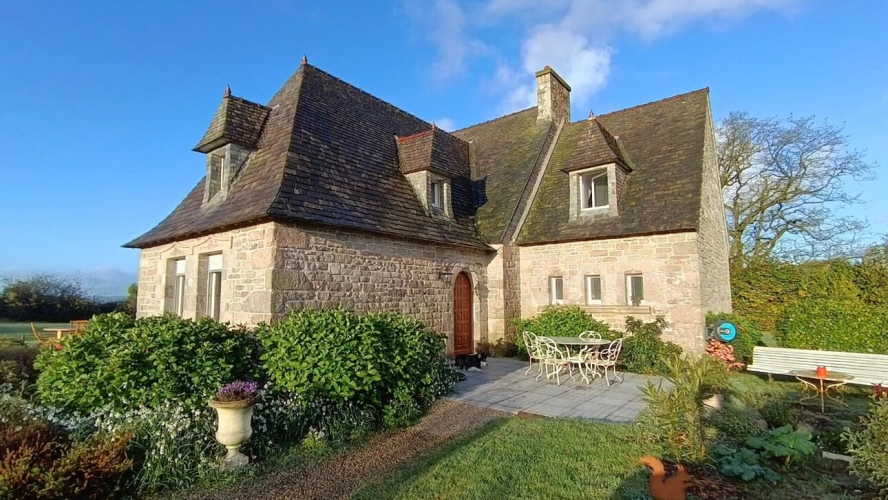 Photos 4 - Equestrian - CHARMING BRETON HOUSE WITH 2 HECTARES, LANDIVISIAU, FINISTERE