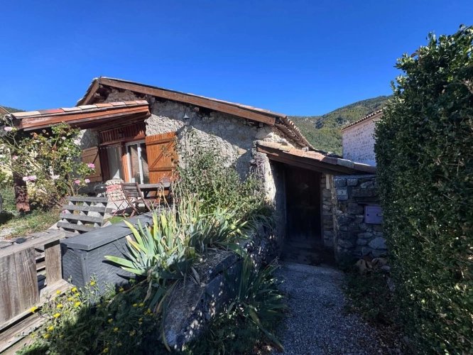 Photos 24 - Prestige - À VENDRE – PROPRIETE EN PIERRES RÉNOVÉE – LA PIARRE – NATURE & AUTHENTICITÉ