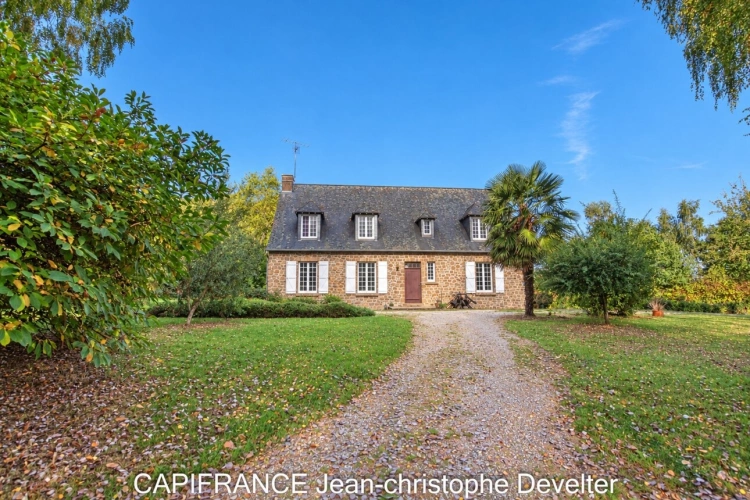 Photos 1 - Prestige - Propriete à vendre 7 pièces proche de MAYENNE (53) sur terrain de 2,3 hectares