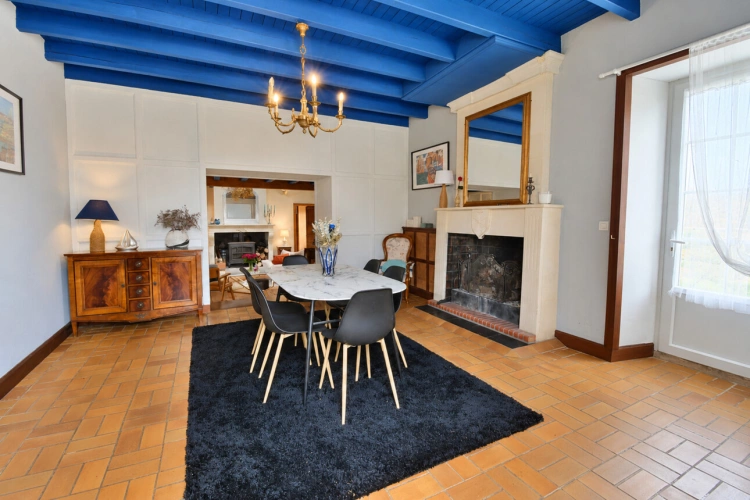 Photos 2 - Prestige - Propriete à vendre 8 pièces proche de SURGERES (17) 245 m² habitables - terrain 5 000 m² - Grandes dépendances