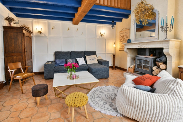 Photos 4 - Prestige - Propriete à vendre 8 pièces proche de SURGERES (17) 245 m² habitables - terrain 5 000 m² - Grandes dépendances