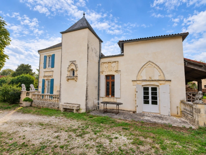 Photos 5 - Prestige - Propriete à vendre 8 pièces proche de SURGERES (17) 245 m² habitables - terrain 5 000 m² - Grandes dépendances