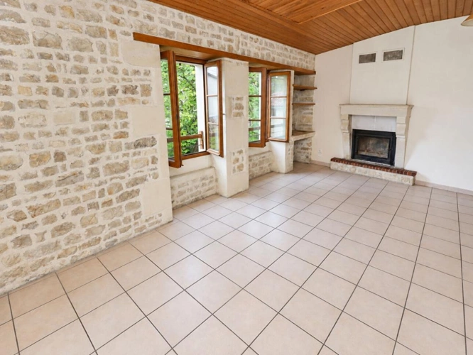 Photos 3 - Prestige - Ensemble immobilier de 3 maisons - Environ 253 m² habitables - 7 chambres - Terrain arboré de 2 790 m²  - 3 garages - Toitures refaites