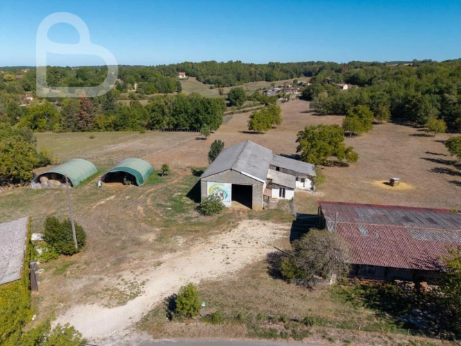 Photos 3 - Rural - Organic cheese farm on 15 ha with farmhouse and outbuildings
