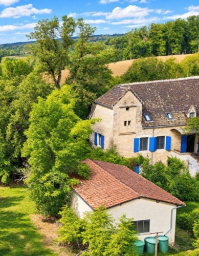 Photos 2 - Rurale - Propriété de caractère en pierre avec piscine et dépendance, à deux pas de Figeac