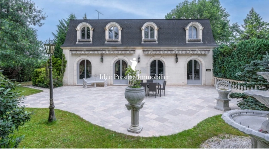 Photos 1 - Prestige - Prestigieuse demeure mansarde