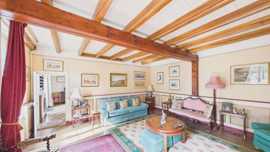 Photos 2 - Prestige - Élégant manoir charentais avec gîtes, piscine chauffée et vaste terrain