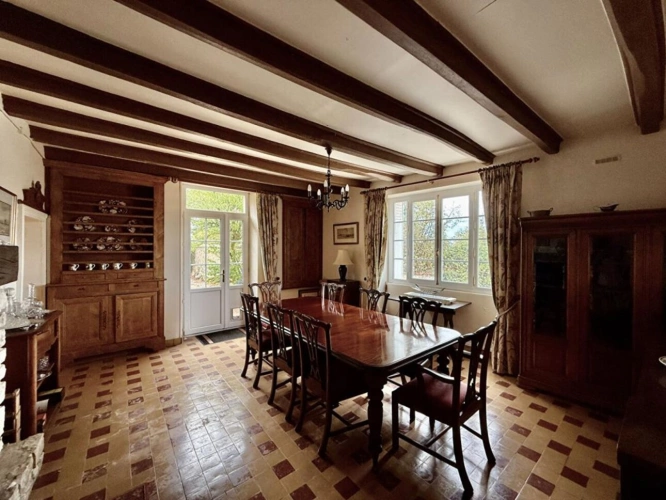 Photos 4 - Prestige - Élégant manoir charentais avec gîtes, piscine chauffée et vaste terrain