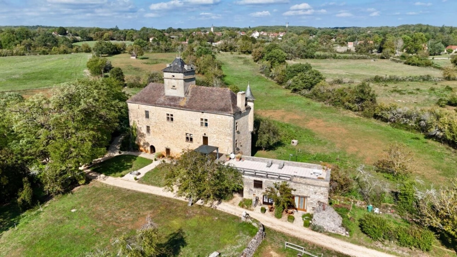 Photos 1 - Prestige - Château du XVIIe siècle ? 415 m² au coeur du causse de Limogne