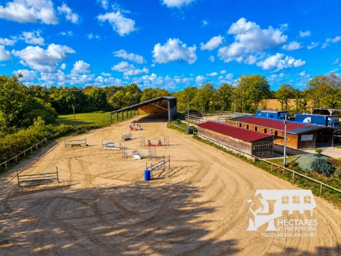 Photos 2 - Équestre - PROPRIÉTÉ ÉQUESTRE   9 HECTARES   MAISON 134 M2   MANÈGE   C