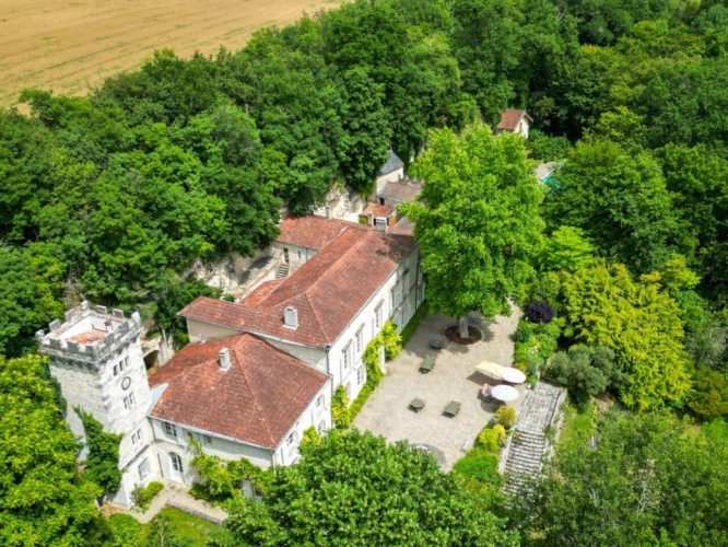 Photos 3 - Prestige - Château entièrement restauré sur 5 hectares