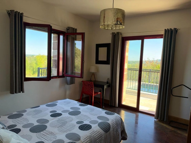 Photos 12 - Prestige - PROPRIÉTÉ DE CARACTÈRE EN PIERRES ROUGES
