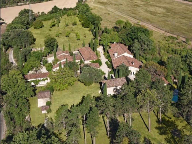 Photos 1 - Prestige - Exceptionnel ensemble privé