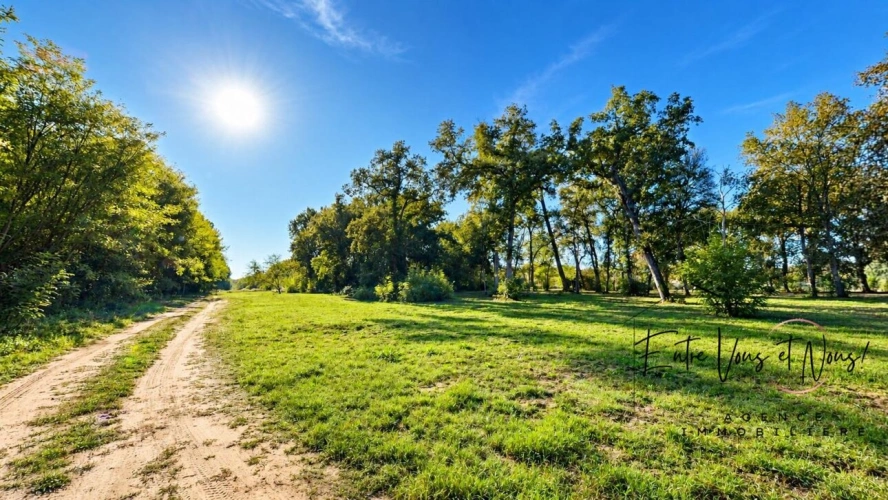 Photos 12 - Rurale - PROPRIÉTÉ DE CHARME SUR 2,5 HA, IDÉALE POUR LES AMOUREUX DES
