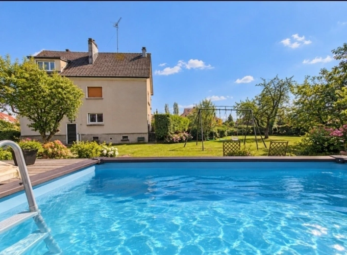 Photos 1 - Prestige - Axe NANCY EPINAL - PROPRIÉTÉ à vendre 7 pièces secteur CHARMES (88) avec PISCINE hors-sol, JACUZZI et TERRAIN de 2415 m2