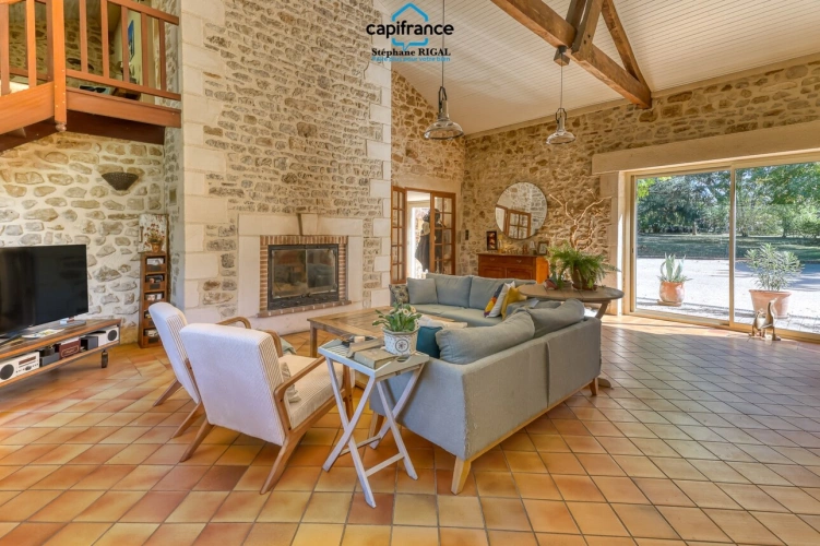 Photos 7 - Prestige - Propriete à vendre 10 pièces MONTAYRAL (47) de 255m2 habitables avec 1,6ha de terrain paysager
