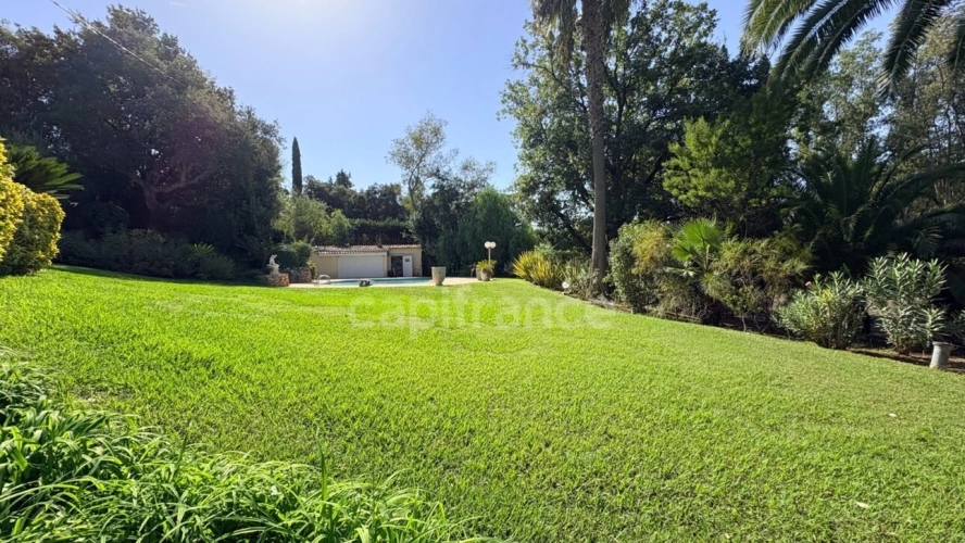 Photos 18 - Prestige - Propriete à vendre 6 pièces SAINT RAPHAEL (83)