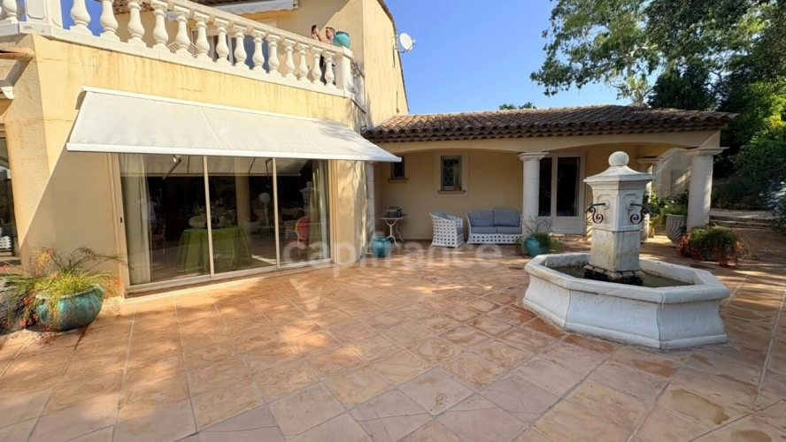 Photos 19 - Prestige - Propriete à vendre 6 pièces SAINT RAPHAEL (83)