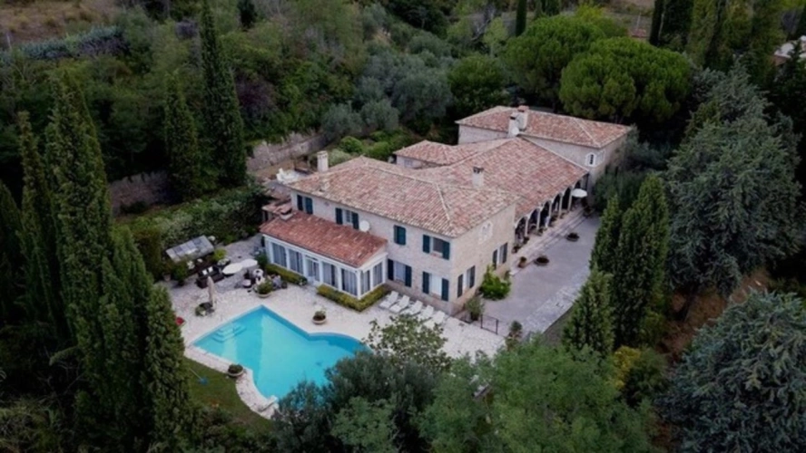 Photos 1 - Prestige - Domaine d'exception artistique  à vendre 10 pièces  625 m2 terrain 1HA200 SEILLANS (83)
