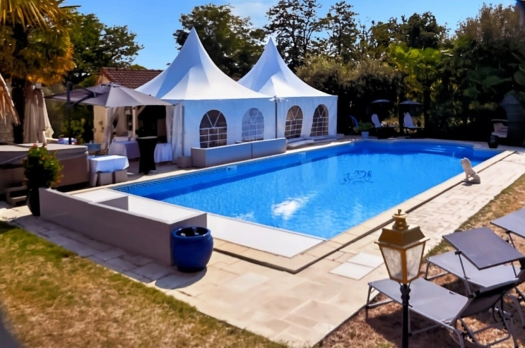 Photos 16 - Prestige - Dpt Vienne (86), à vendre à Thuré,  Maison de Maître 16 pièces 670m2-35720 m2