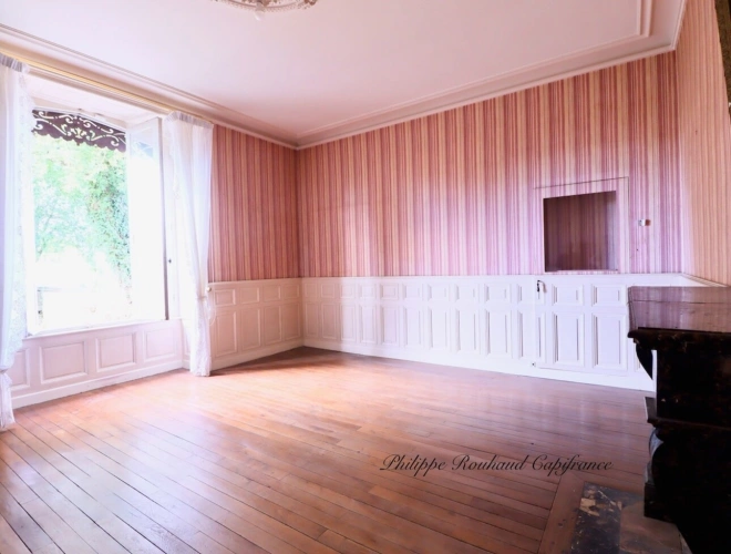 Photos 3 - Prestige - Maison de caractère à vendre à Fontenay-le-Comte (85) – 186 m², jardin, garage 4 voitures