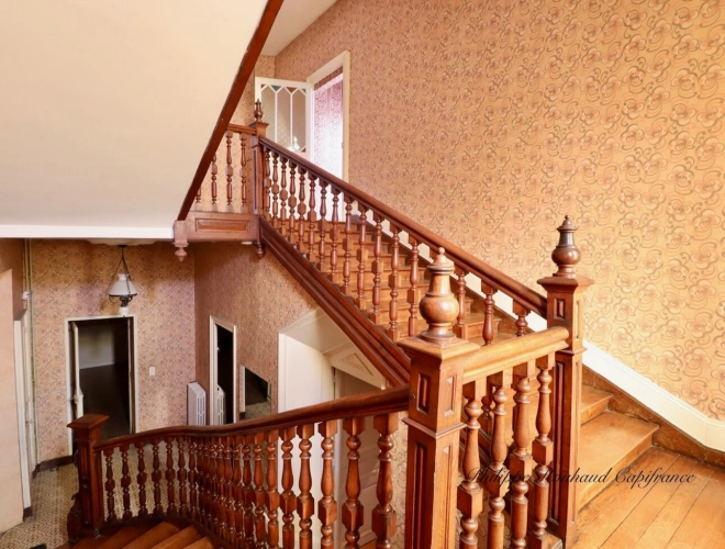Photos 5 - Prestige - Maison de caractère à vendre à Fontenay-le-Comte (85) – 186 m², jardin, garage 4 voitures