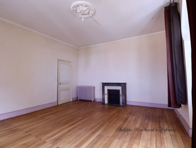 Photos 7 - Prestige - Maison de caractère à vendre à Fontenay-le-Comte (85) – 186 m², jardin, garage 4 voitures