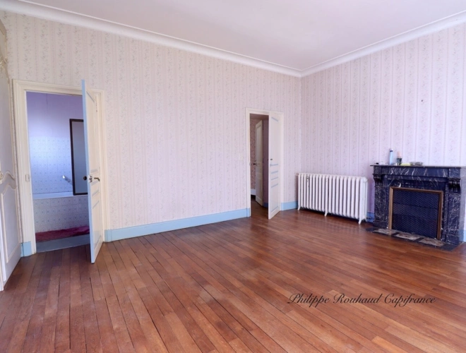 Photos 9 - Prestige - Maison de caractère à vendre à Fontenay-le-Comte (85) – 186 m², jardin, garage 4 voitures