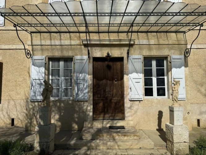 Photos 5 - Touristique - Maison d'époque avec maison d'amis et grand parc