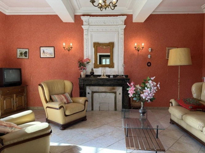 Photos 11 - Touristique - Maison d'époque avec maison d'amis et grand parc