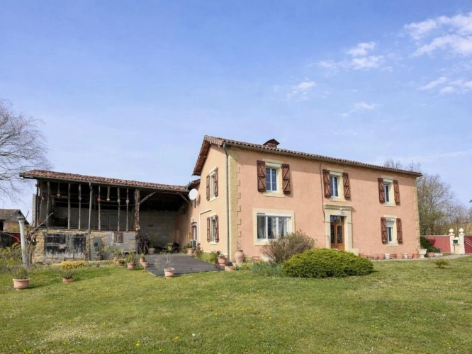 Photos 1 - Prestige - Authentique maison gasconne rénovée avec soin. Beau potentiel d'agrandissement