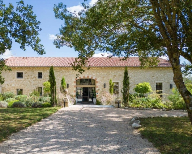 Photos 18 - Prestige - Propriété de 998 m², 12 chambres, 33 hectares biologiques, source naturelle et deux piscines