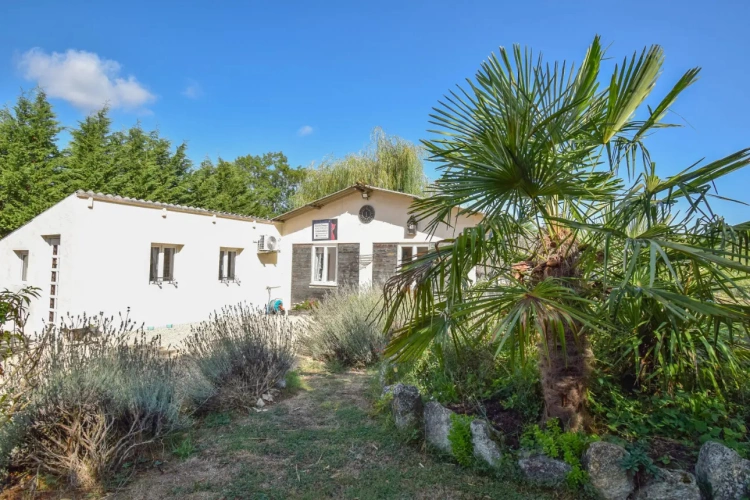 Photos 13 - Rurale - Chatterie professionnelle avec maison charentaise – Charente