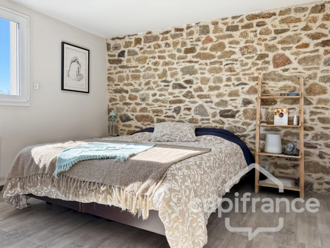 Photos 10 - Rurale - MAISON DE CARACTÈRE À LANNILIS - PROCHE CENTRE - 5 CHAMBRES - VÉRANDA PLEIN SUD, JARDIN ET DÉPENDANCES