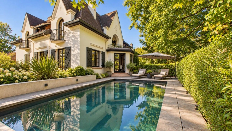 Photos 1 - Prestige - Maison de caractère de 355m² avec piscine  et studio indépendant