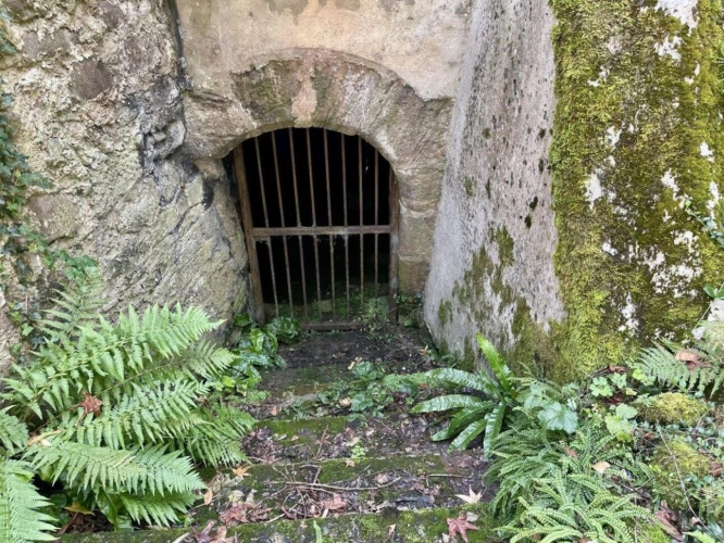 Photos 13 - Touristique - Maison en pierre avec chambres d'hôtes, piscine, gîte et espace bien-être