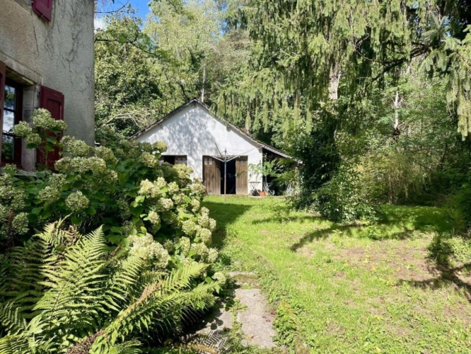 Photos 14 - Touristique - Maison en pierre avec chambres d'hôtes, piscine, gîte et espace bien-être