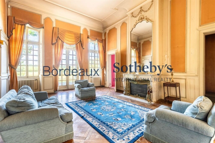 Photos 7 - Prestige - BORDEAUX 15 MINUTES - ENTRE-DEUX-MERS - PROPRIÉTÉ HISTORIQUE - 16 HA - 700M2 - CHARTREUSE