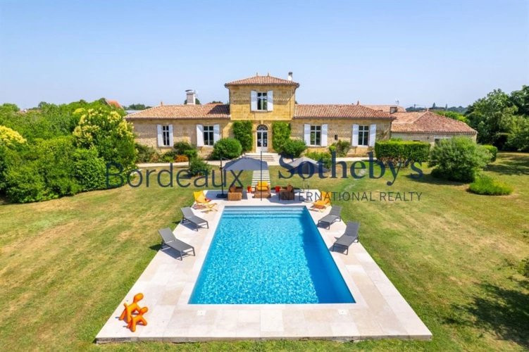 Photos 3 - Prestige - BORDEAUX 20MN - ENTRE-DEUX-MERS - SOMPTUEUSE PROPRIÉTÉ XVIII° - 1,26 HA - PISCINE - DÉPENDANCES