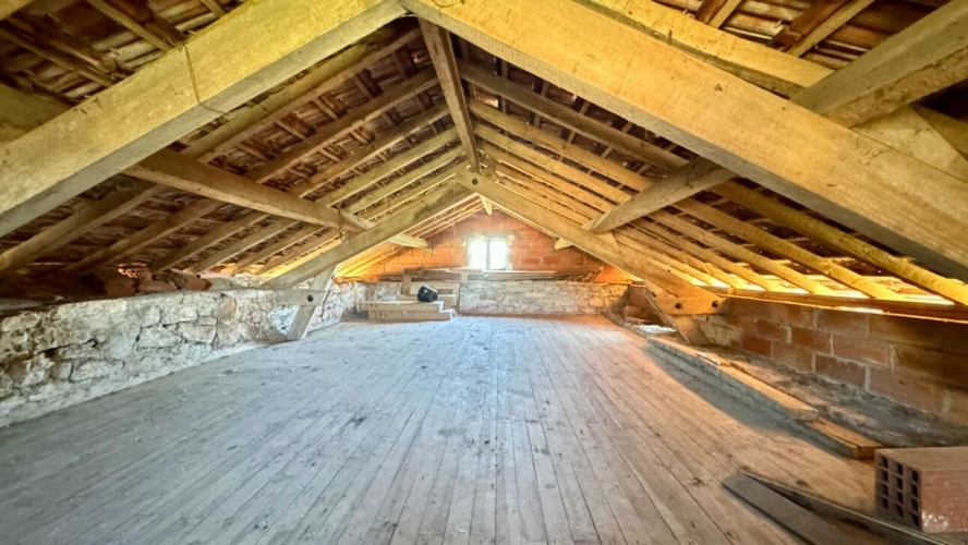 Photos 25 - Rurale - Ancien corps de ferme de village - 5 bâtiments