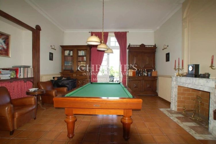 Photos 4 - Prestige - A vendre - propriété de 3.43 ha - Belle chartreuse à rafraichir