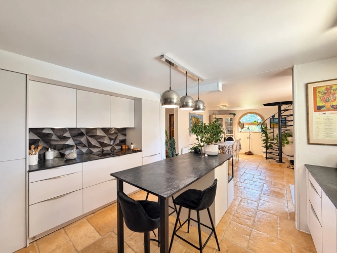 Photos 4 - Équestre - À vendre – Propriété avec maison, installations équestres et piscine à Massongy (74)