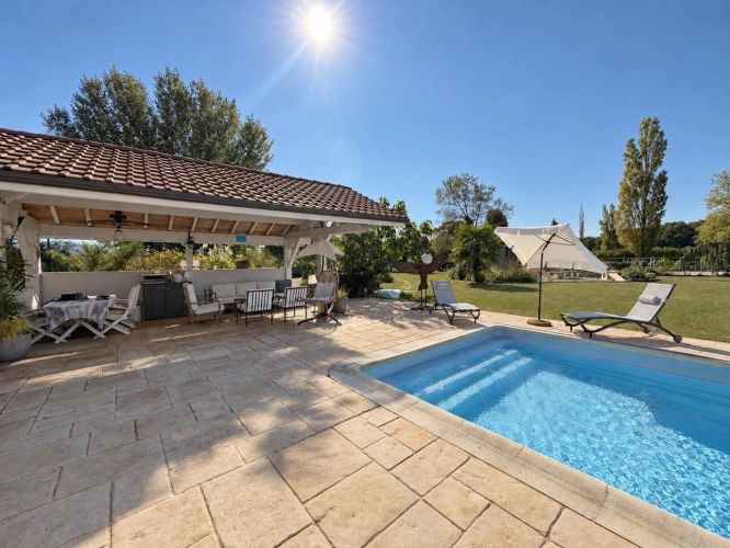 Photos 11 - Équestre - À vendre – Propriété avec maison, installations équestres et piscine à Massongy (74)