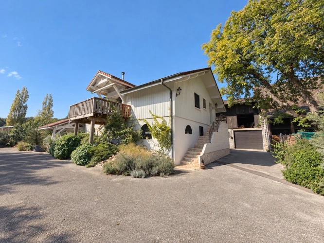Photos 13 - Équestre - À vendre – Propriété avec maison, installations équestres et piscine à Massongy (74)