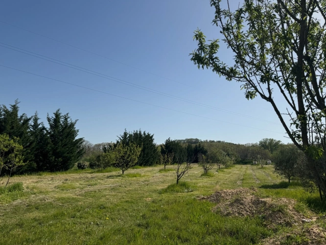 Photos 3 - Rural - Terrain de loisirs de 2600m² à vendre à COLLIAS (30) - Environnement naturel privilégié
