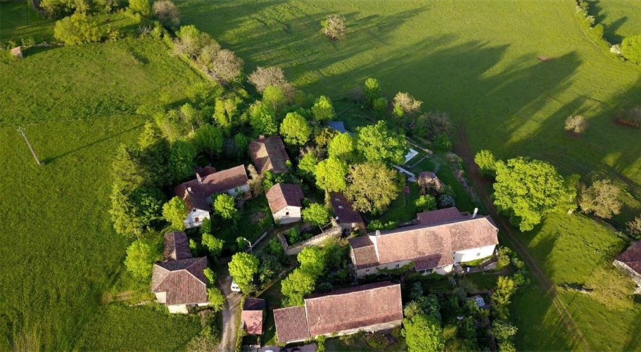 Photos 23 - Rurale - Propriété de Caractère XIV ième siècle avec Gites et Chambres d'Hôtes